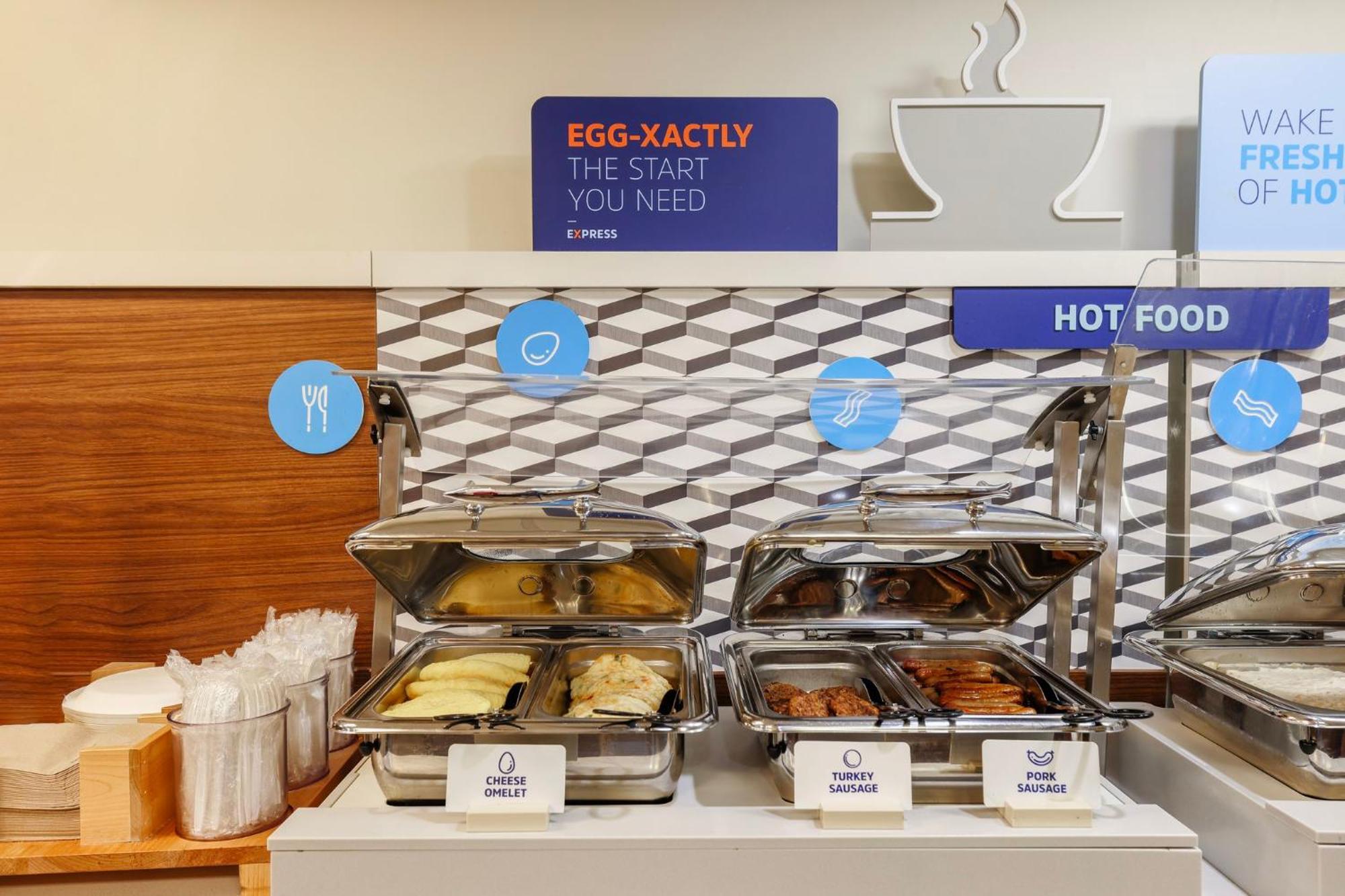 Holiday Inn Express Burlington By Ihg Eksteriør billede