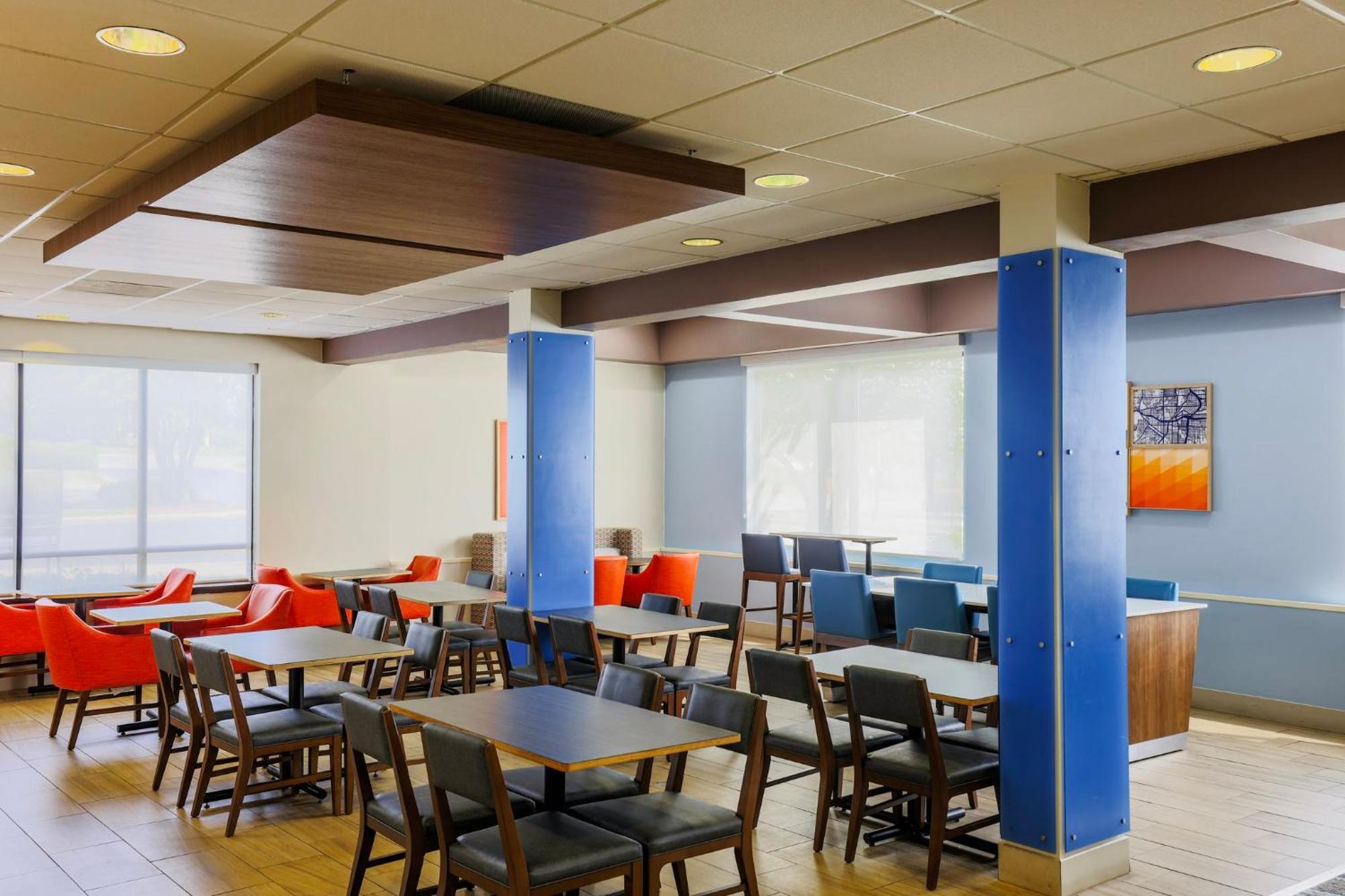 Holiday Inn Express Burlington By Ihg Eksteriør billede