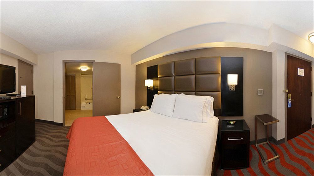 Holiday Inn Express Burlington By Ihg Eksteriør billede